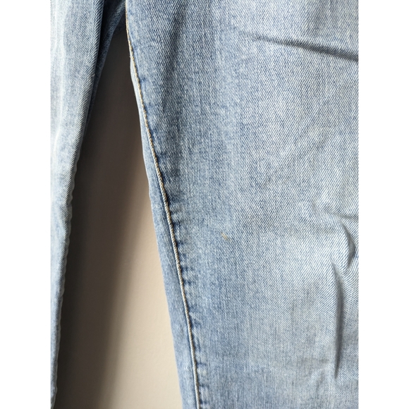 H&M High Waisted Mom Jeans - Picture 7 of 7